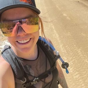 Meet your Posher, Whitney